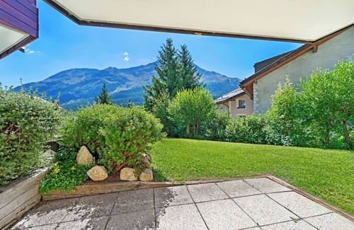 Champfer Apartment | 2-room apartment on the ground floor, entrance with wardrobe, double bedroom, ba
