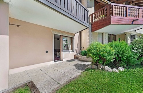 Champfer Apartment | 2-room apartment on the ground floor, entrance with wardrobe, double bedroom, ba
