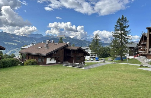 Le Planellet Apartment | 2-room apartment with balcony, Megève, sleeps 4