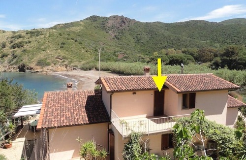 Rio nell'Elba Apartment | 2-Room apartment with terrace, right on the beach of Nisportino