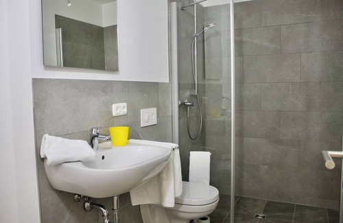 Kelheim Apartment | 2 room apartment with up to 3 single beds, fully furnished in Regensburg/Kelheim