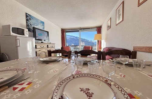 Notre-Dame-de-Bellecombe Apartment | 2-room apartment in Notre-Dame-de-Bellecombe for 6 pers, at the foot of the slopes