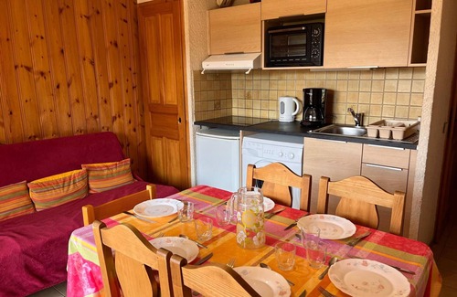 Saint-Gervais-les-Bains Apartment | 2-room apartment with sleeping area, 4-6 pers, near center, pets allowed