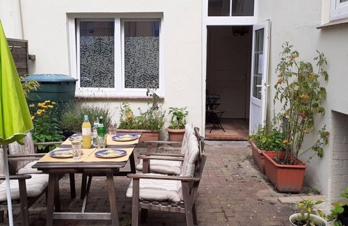 Luebeck Old Town Apartment | 2-room vacation apartment with laundry package - Ferienwohnung Henck