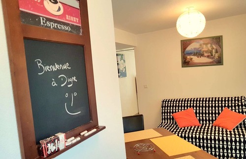 Digne-les-Bains Apartment | 2 rooms 43m2 - 1 bedroom - city center - Quiet area