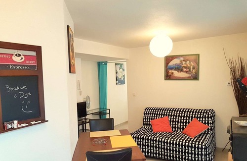 Digne-les-Bains Apartment | 2 rooms 43m2 - 1 bedroom - city center - Quiet area