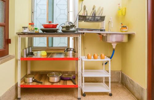 Tollygunge House | 2 rooms appartment with balcony and kitchen
