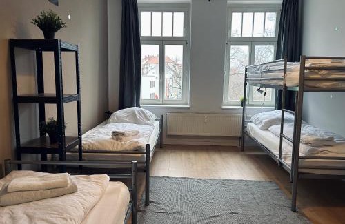 Volkmarsdorf Apartment | 2 Schlafzimmer-Balkon-Küche-Parkplatz-Designerbad