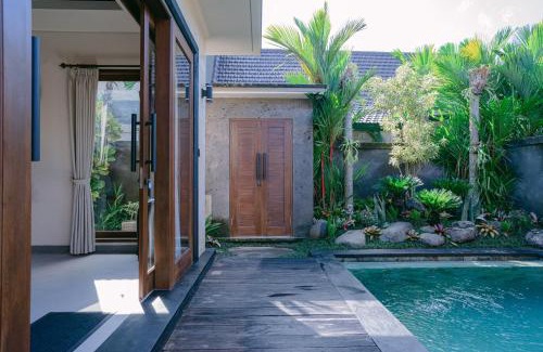 Penestanan Villa | 2 Seasons Villa Sun - Luxury with private pool