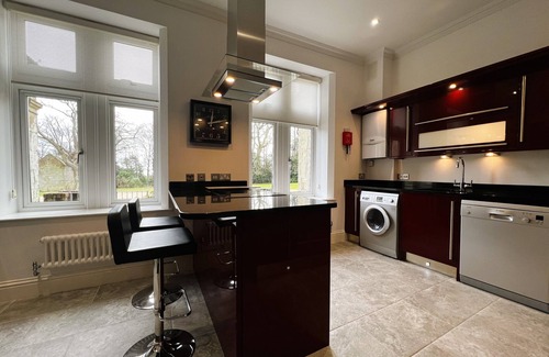 Shanklin Apartment | 2 Shanklin Manor