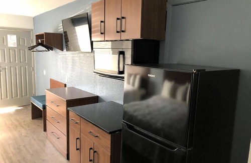 Arena District Hotel | 2 Spacious Studios Perfect for Families or Groups: Near San Antonio Prime Spots