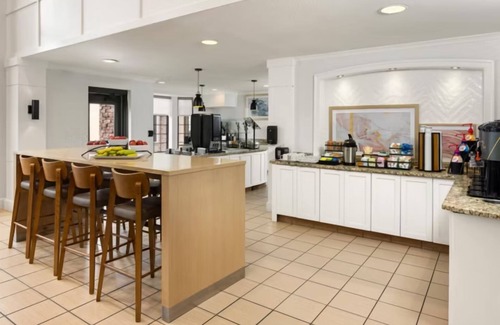 West Bloomington House | 2 Spacious Suites Near Mall of America, MSP Airport & Downtown Minneapolis