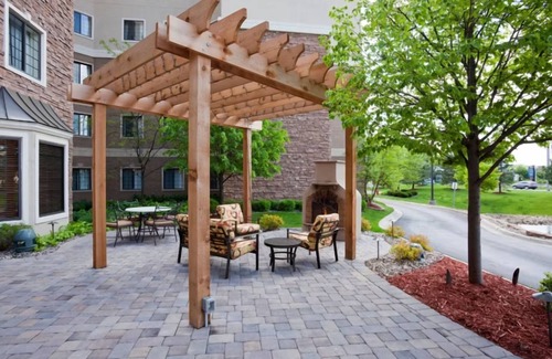 West Bloomington House | 2 Spacious Suites Near Mall of America, MSP Airport & Downtown Minneapolis