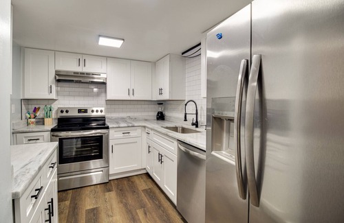 DeLand House | 2-Story 3/2.5 Townhome in the heart of Downtown Deland