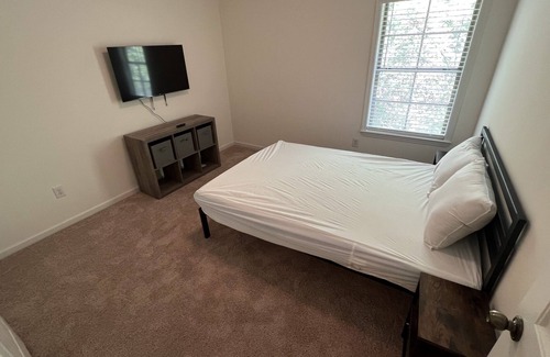 Hoover House | 2 Story, 3 Bed/2 Bath Townhome in the heart of Hoover, AL