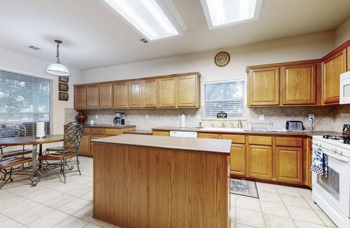 Far North Central House | 2-story house with back patio, grill, streaming, washer/dryer, & 2 living areas