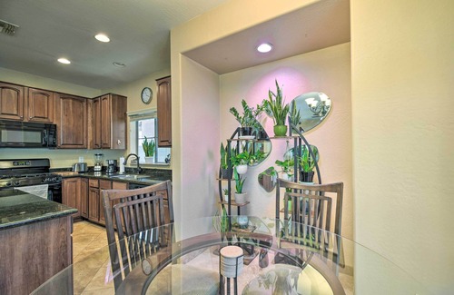 Sierra Verde House | 2-Story Surprise Getaway w/Patio + Fire Pit!