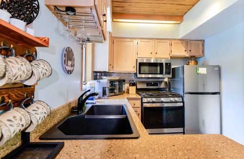 Durango - Purgatory House | 2-story townhouse + loft with fast WiFi, wood fireplace & great location