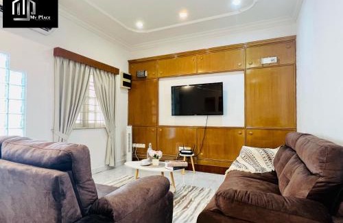 Taman Kota Laksamana House | 2-Stry 4BR Beside Jonker Street Taman Kota Laksamana 11 by Myplace