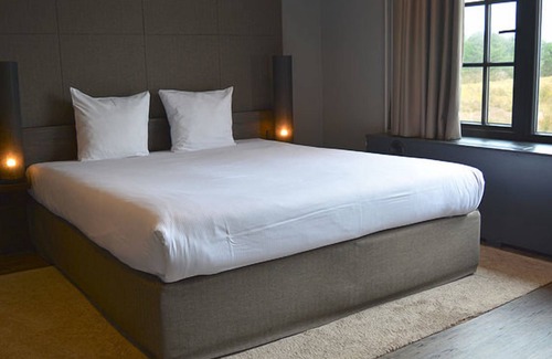 Municipality of Wassenaar House | 2 Units | Rejuvenate in Soothing Haven w/Breakfast | Scheveningen Beach & Dunes