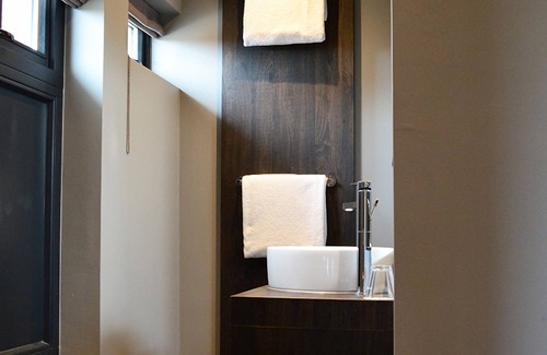 Municipality of Wassenaar House | 2 Units | Rejuvenate in Soothing Haven w/Breakfast | Scheveningen Beach & Dunes