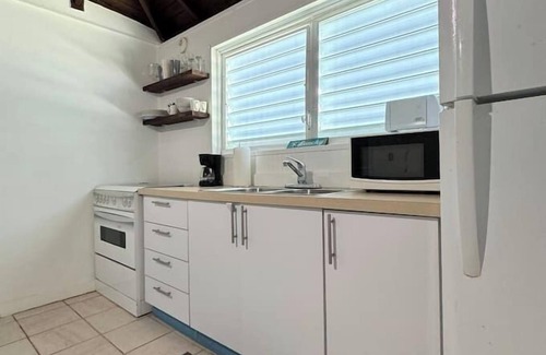 El Combate Villa | 2 Villas w Pool, BBQ Gazebo & Bball Court/Combate