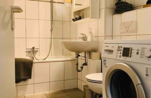Braunschweig City Center Apartment | 2 Zi Whg auf 2 Etagen DG, Aufzug, Balkon