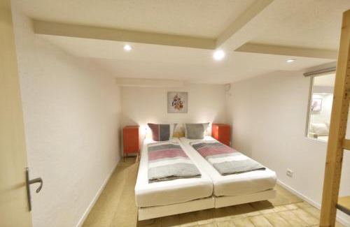 Gramsham Apartment | 2 Zimmer I Küche I SmartTV I Klima I Parkplatz I 3 Bed I WLan