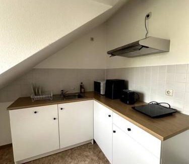 Schweinheim Apartment | 2-Zimmer-Wohnung mit Balkon & guter Anbindung in Aschaffenburg