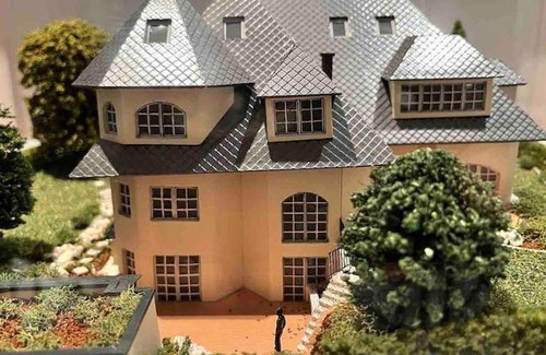 Bad Homburg v.d. Hoehe Apartment | 200 m² Apartment ∙ 3 bedrooms ∙ 5 guests