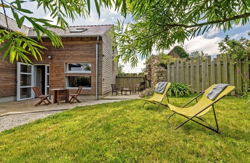 Goulven Cottage | -20% from 23.08-06.09(-400€ for this period). Like in a country cottage.