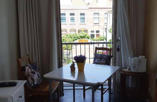 Scheveningen Badplaats Apartment | 20 m² Apartment ∙ 2 bedrooms ∙ 4 guests