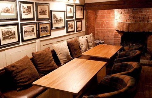 Cranleigh House | 20 m² Motel ∙ 4 guests