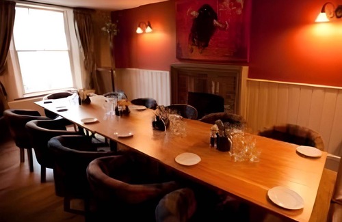 Cranleigh House | 20 m² Motel ∙ 4 guests