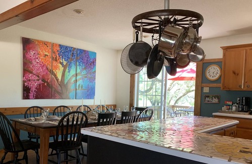 Floresville House | 20 Min to Riverwalk! 3 Homes w/ lots of space, Fire pit, Rec Room, big deck