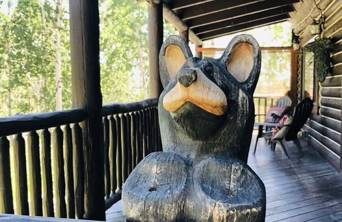 Island Park Cabin | 20 mins to YNP-Cabin-Pet friendly