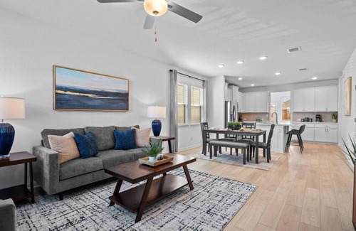 Hutto House | 20 minutes to Samsung Plant