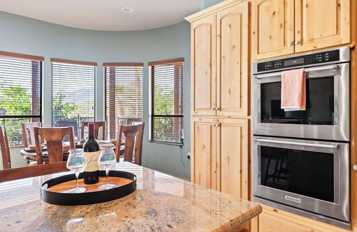 Tanque Verde House | 20% OFF! Captivating 4-bedroom house w/sparkling pool, spa and views!