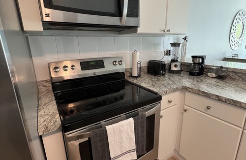 Zarzal Apartment | 20% off Garden condo, pool, close to beach & gulf