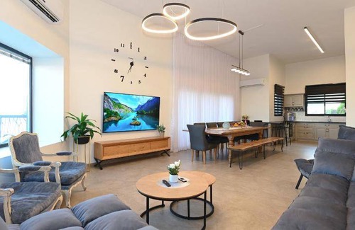 Vered Hagalil Apartment | 200 m² Apartment ∙ 5 bedrooms ∙ 15 guests