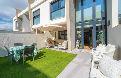 El Albir House | 200 m² Bungalow ∙ 3 bedrooms ∙ 6 guests
