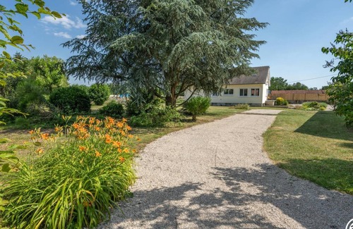 Autheuil-en-Valois Cottage | 200 m² Cabin ∙ 5 bedrooms ∙ 12 guests