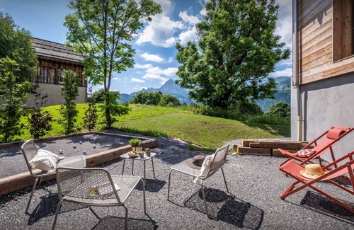 Crest-Voland Ski Chalet | 200 m² Chalet ∙ 5 bedrooms ∙ 13 guests