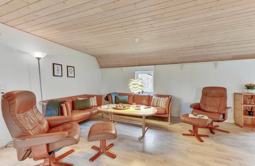 Spjald House | 200 m² Farmhouse ∙ 6 bedrooms ∙ 12 guests