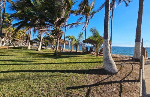 Barra de Navidad House | 200 m² House ∙ 2 bedrooms ∙ 6 guests