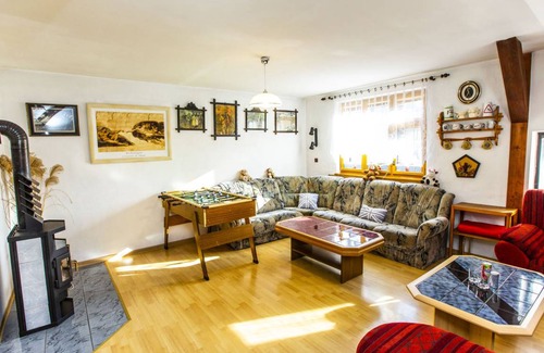 Rovensko pod Troskami House | 200 m² House ∙ 1 bedroom ∙ 8 guests