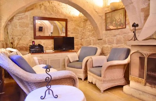 Xewkija House | 200 m² House ∙ 3 bedrooms ∙ 6 guests