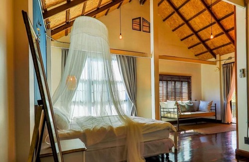 Ban Noen House | 200 m² House ∙ 3 bedrooms ∙ 8 guests
