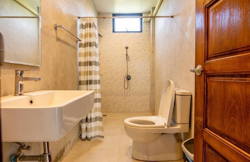Ban Noen House | 200 m² House ∙ 3 bedrooms ∙ 8 guests