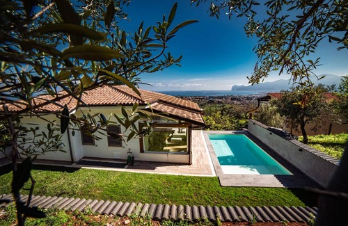Carini House | 200 m² House ∙ 3 bedrooms ∙ 6 guests